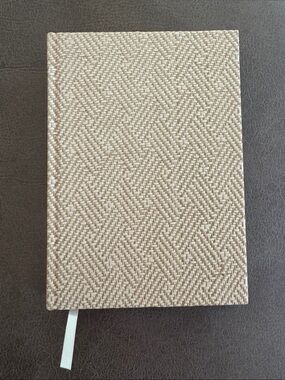 NWOT ECCOLO Raffia-Textured Hardcover Notebook in Cream